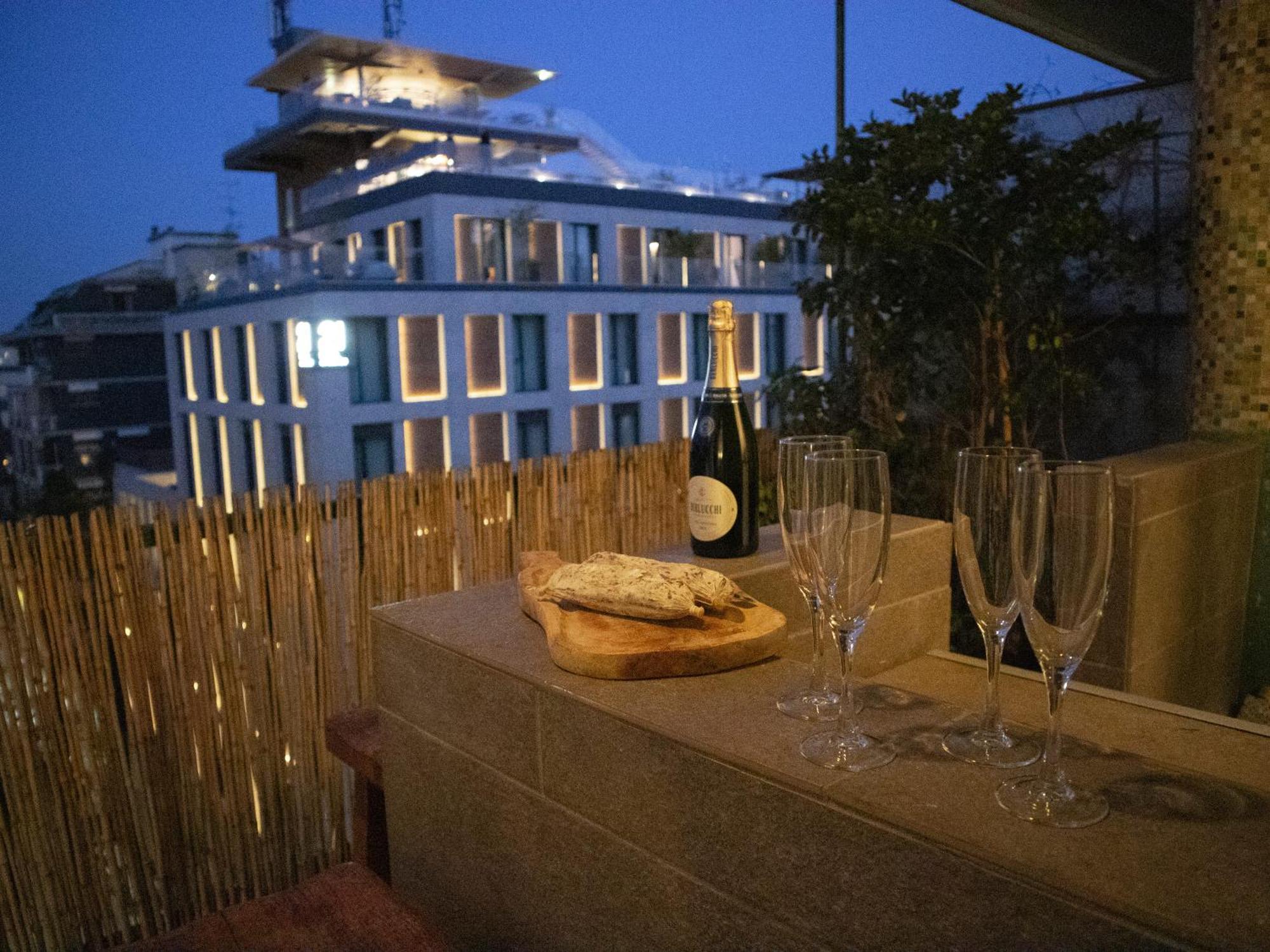 Navigli-darsena Terrazza Esclusiva Sulla Citta * Milaan